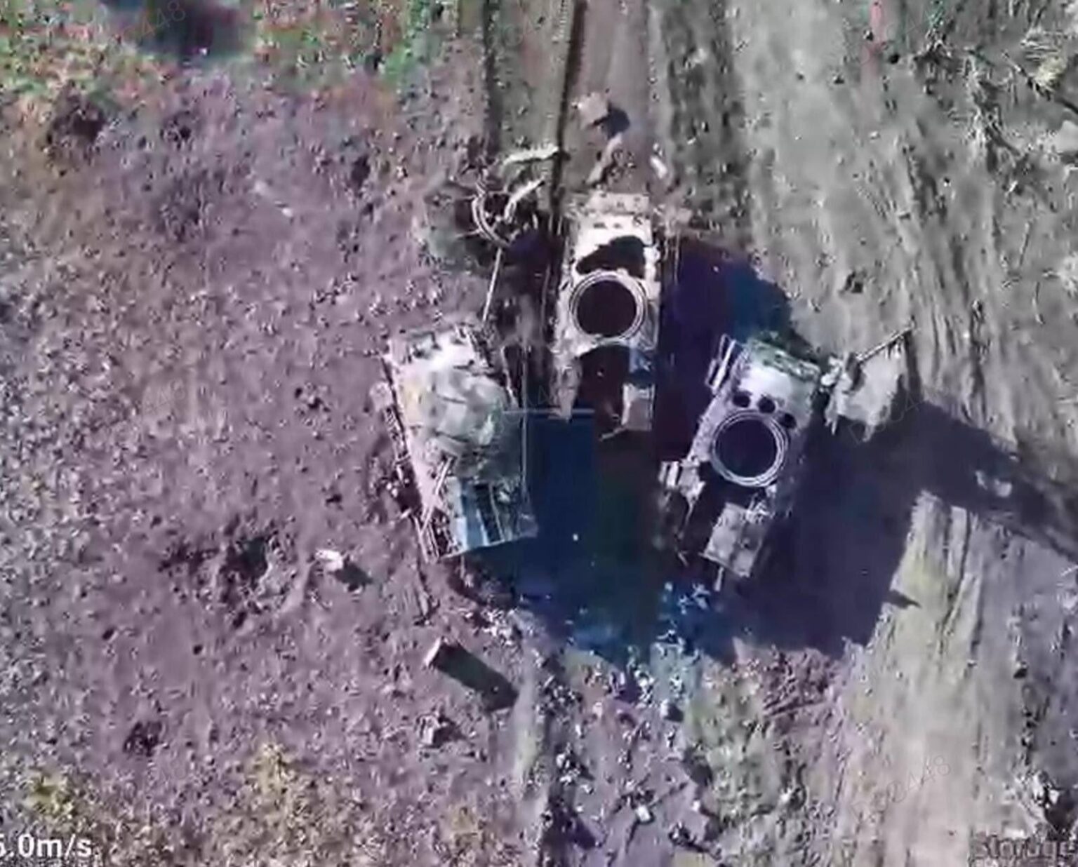 東部戦線で破壊されたロシアのBMP-3歩兵戦闘車（IFV）3台が集結し、うち2台は砲塔が吹き飛ばされた。
