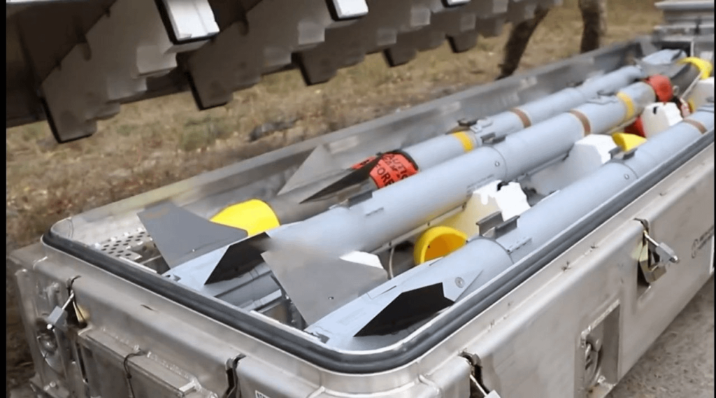 伝えられるところによると、これはウクライナで運用されているAIM-9XブロックIIサイドワインダーミサイルの最初のクローズアップショットである。