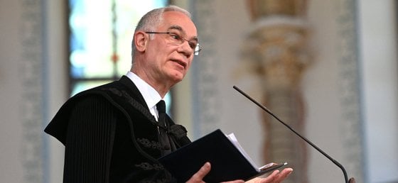 ゾルタン・バログを有罪とする改革会議裁判所の決定による文書偽造を理由に告訴が提起されている