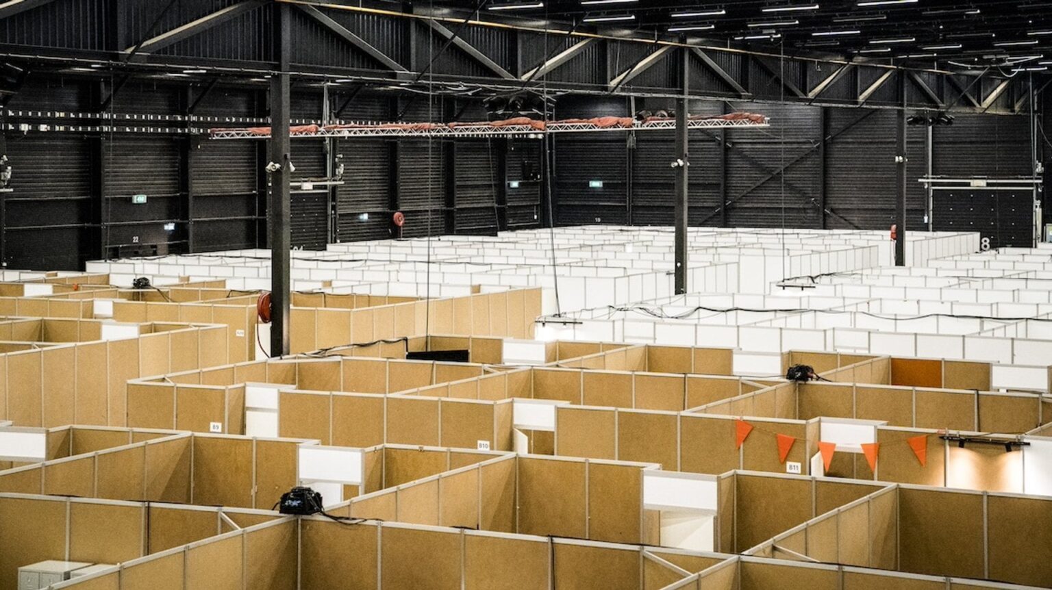 オランダの亡命子どもたちは政府による適切なケアの欠如により栄養失調に陥る