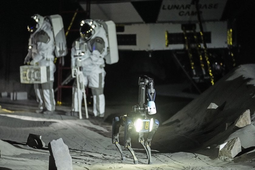 ドイツでは月へのミッションに向けて宇宙飛行士の準備を進めているが、マケドニア人を宇宙に送り出すのはいつになるのだろうか？