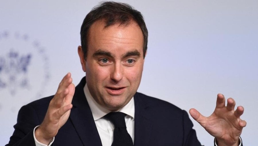 フランス、ウクライナへの資金が不足：フランスは今年、ウクライナに30億ユーロの軍事援助を提供する予定だったが、財政が危機に陥り財政赤字が膨らむ中、20億ユーロを捻出するのは困難だろうと国防省が発表した。大臣。