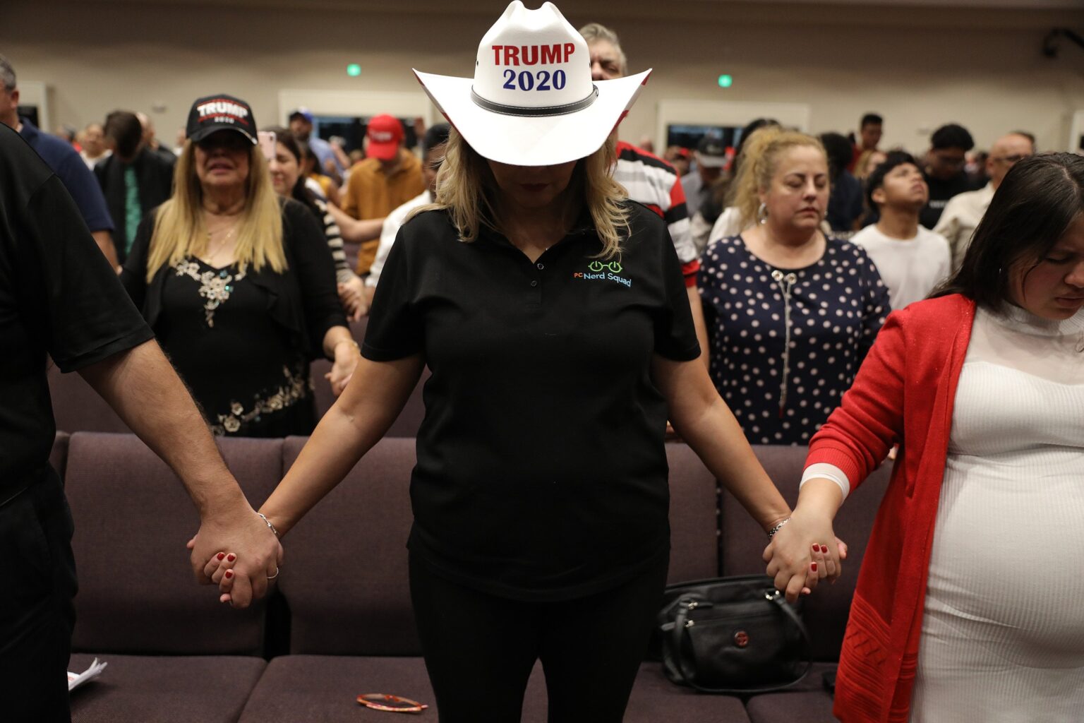 投票しない数百万人のキリスト教徒がトランプ大統領にとって「五大警報」となる