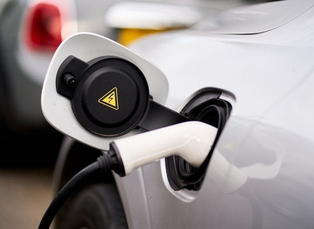 アイルランド独立系：政府の2030年目標は「数学的に不可能」となり、電気自動車の販売が大幅に低迷