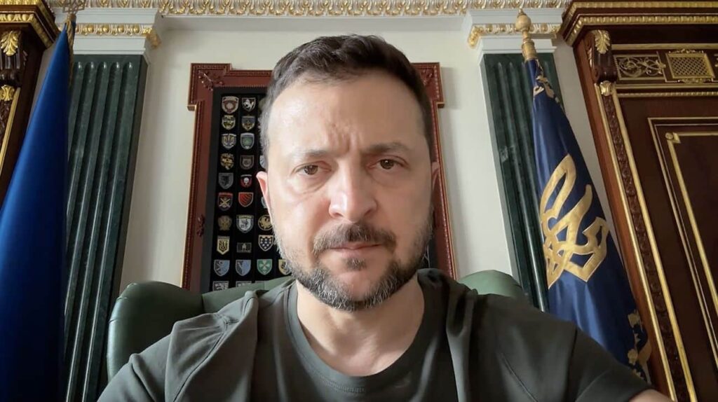 ゼレンスキー大統領：ロシアの軍事施設への攻撃を継続し、国産兵器への依存を強める