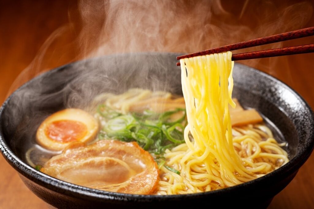 ラーメン、鍋…熱い料理の食べ過ぎで「食道がん」になるって本当？ 真偽を専門医に聞いてみた結果