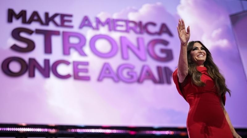 トランプ大統領の義理の娘が新駐ギリシャ米国大使に就任