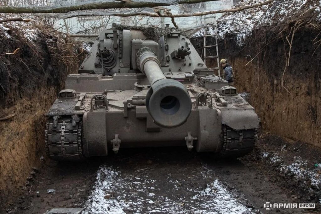 イギリス軍 AS-90 (155mm) 自走榴弾砲 (SPH)、ウクライナ軍第 117 独立重機械化旅団所属。