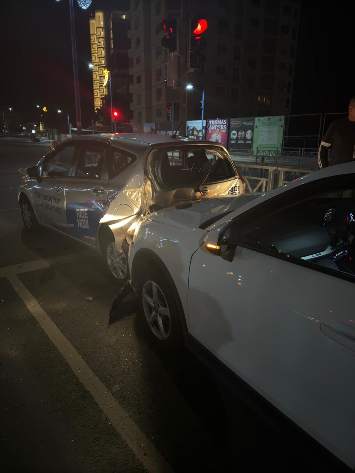 酔ったロシア人が自動車事故を起こした