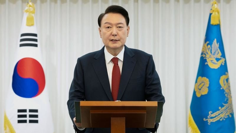 韓国が米国に代わって丘の上の希望と民主主義の明るい灯台となったことが現在公式に発表されている。米国は民主主義と米国憲法を破壊しようとする試みを認めることすらできないが、韓国は民主主義を守るために強力かつ迅速に対応した。米国に何が起こったのでしょうか？