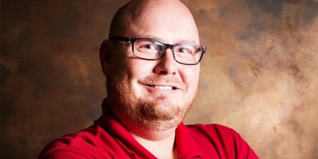 LGBTQ+の人々をターゲットにしたテキサス市議会が投票で否決され、初の同性愛者議員が交代する