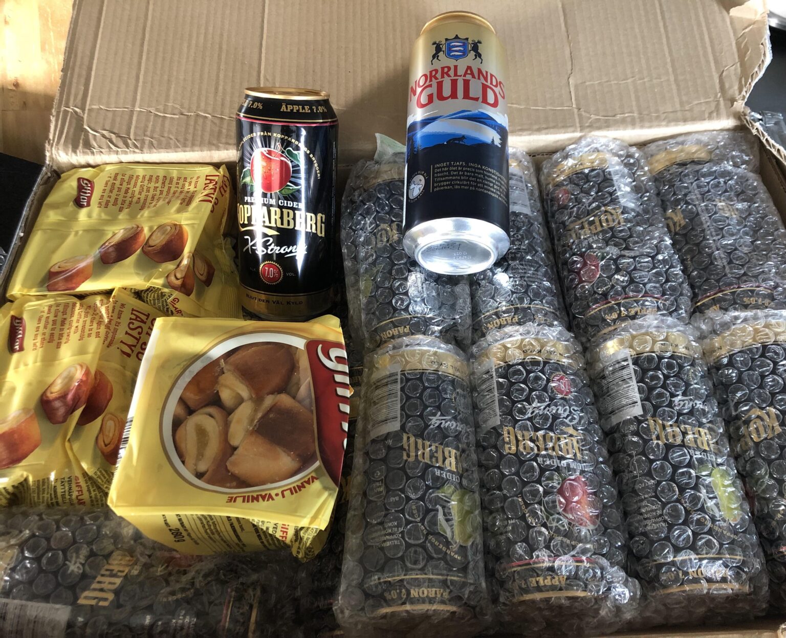 海外援助物資が届きました。冬も乗り切れる！