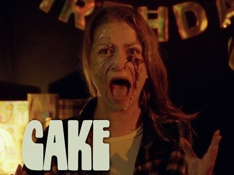 ケーキには気をつけてください🫣