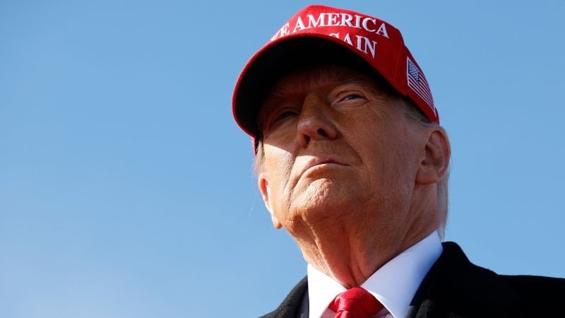 トランプ氏、MAGAの反発の中、マスク氏側に立って外国人労働者ビザを擁護