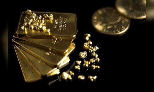 ポーランド、最悪の事態に備え、将来の中央銀行準備金を安定させるため100トンの金を確保 - CNBC TV18