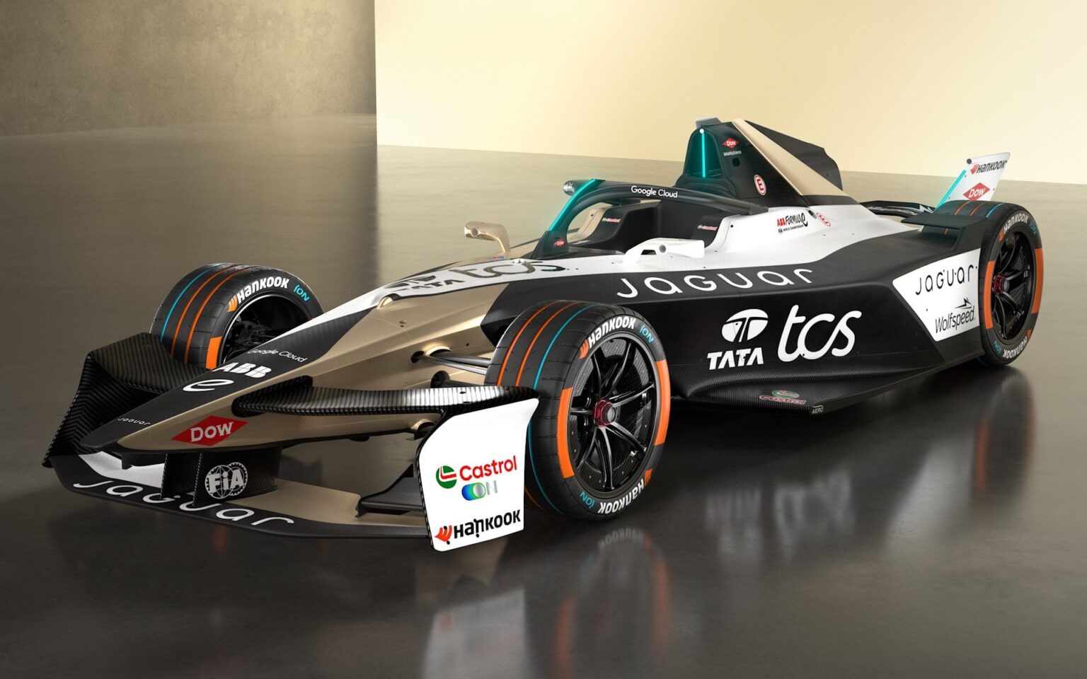 ジャガー、フォーミュラE参戦マシン新型「I-TYPE 7」公開 新型パワートレーンでF1マシン以上の加速性能を達成