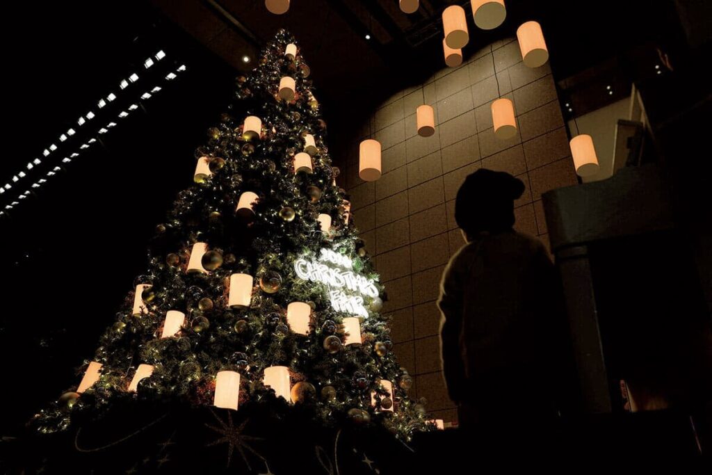 「とても残念」な日本...クリスマスツリーに「星」を飾らないのは異文化への無理解だ