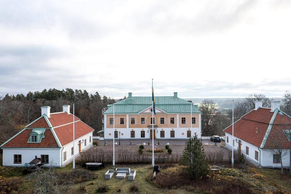 スウェーデン人編集者の完璧な家: Mem Slott 1、Mem