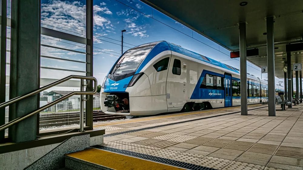 ゲームでは、ブルノ空港までの鉄道には 4 つの選択肢があります。