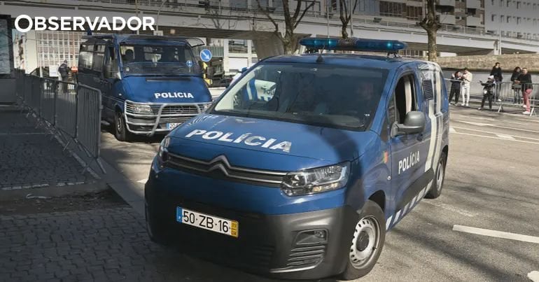 リスボンで男７人が違法武器所持容疑で拘束