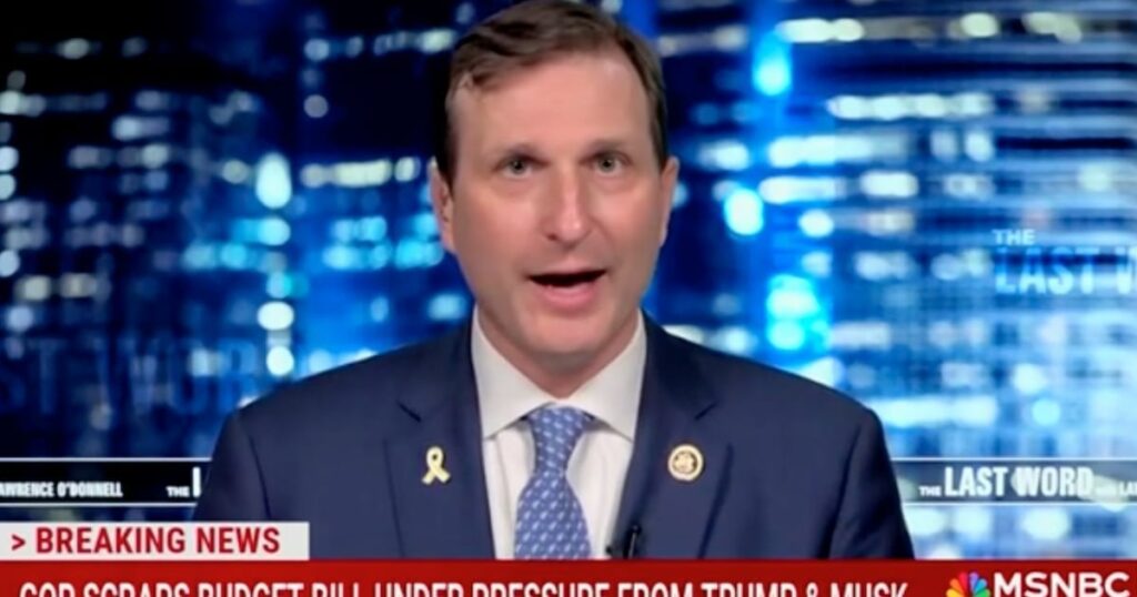 マスク氏が政府資金法案に介入中、民主党はトランプ大統領を「副大統領」と荒らす | 「マスク大統領」という言葉も、彼が所有するX社でトレンドになり始めた。