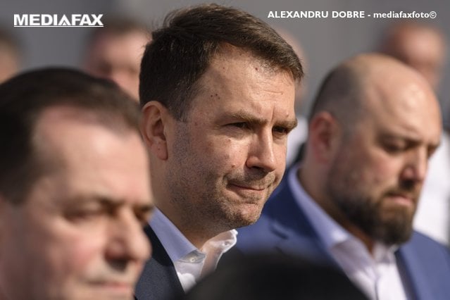 ドルラ: それは理解しています。安価な劇場、PSD、PNLがクリスマスまでに政府を樹立