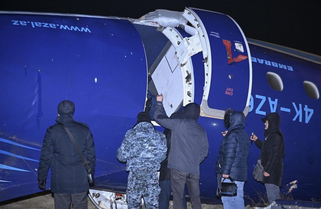 RuZZiが撃墜した民間機はこれで3機目だが、世界に敬意を持たせるためにはあと何機撃墜しなければならないかは誰にも分からない...