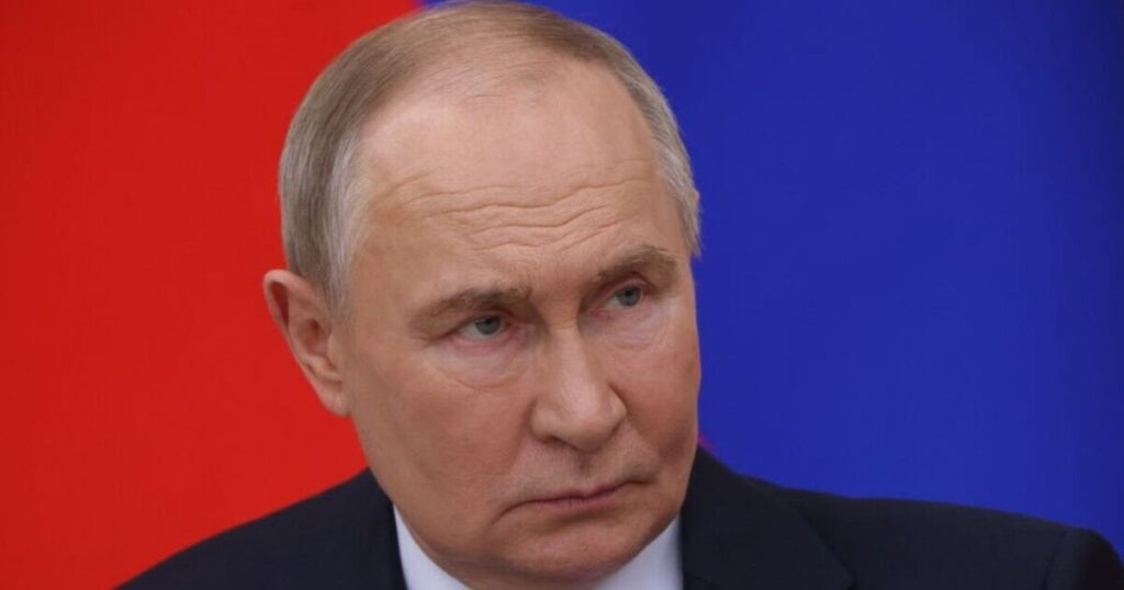 プーチン大統領、主要河川襲撃への「司令官らの派兵拒否」で軍の反乱に直面