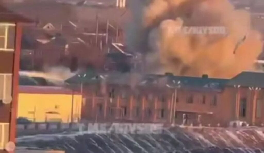 メディア：ロシアのグロズヌイでドローン攻撃が警察と軍事部隊を襲う