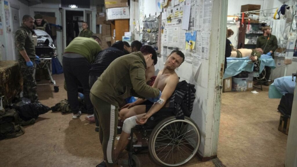 ウクライナ軍から数万人の兵士が脱走