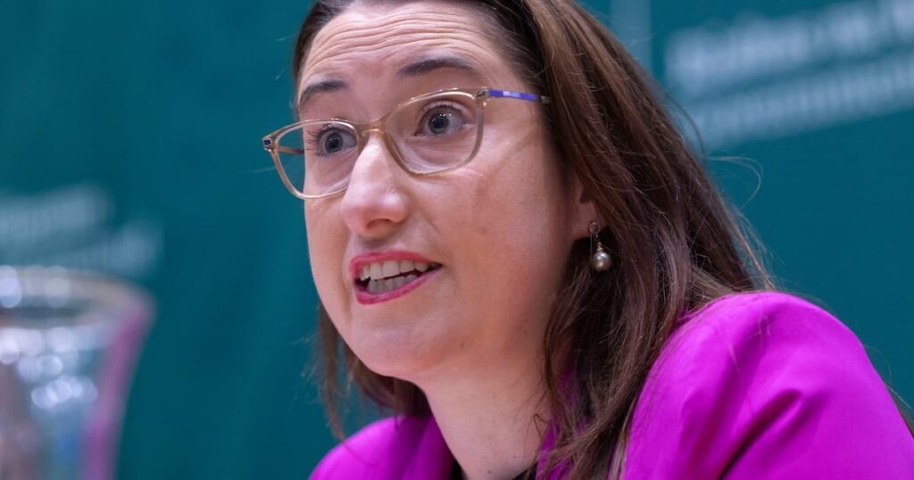 労働者の需要が急増する中、就労許可件数が過去最高を記録