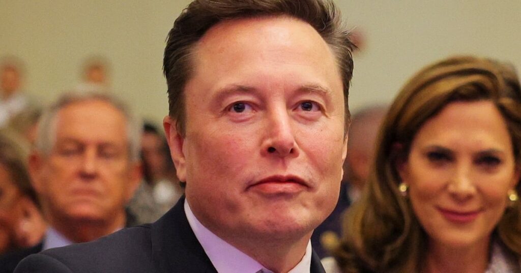 マスク氏、セキュリティ・クリアランス規則違反で連邦捜査を受ける |スペースXの創設者は極秘の機密情報を保持しているが、進行中の審査プロセスの一環として自身の薬物使用と外国人との接触を明らかにしなかったと伝えられている。