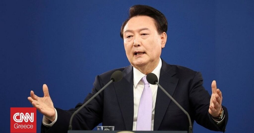 韓国大統領が戒厳令を布告