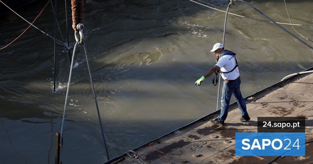 ポルトガル海域に宝物を積んだ250隻の船