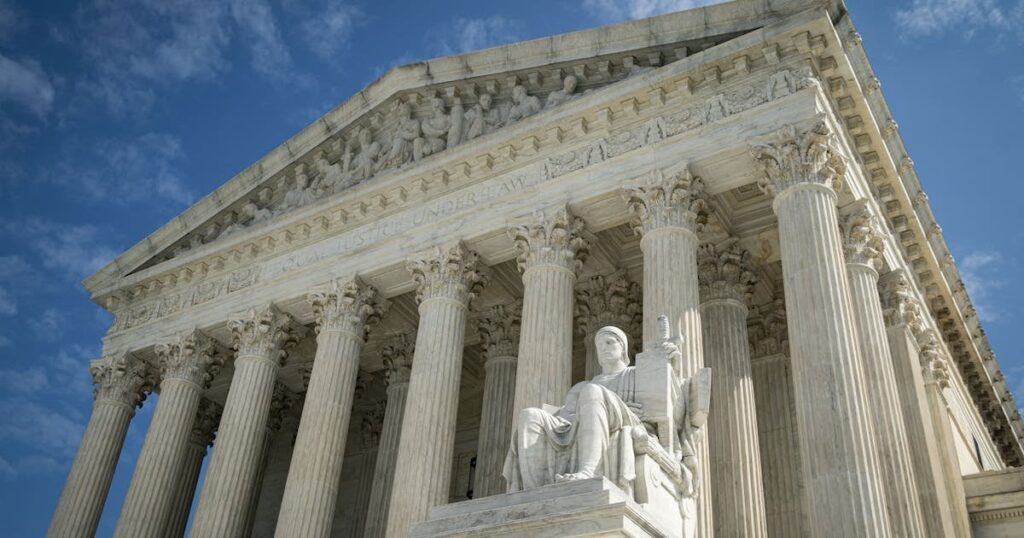 最高裁判所はトランプ大統領に対し、緘口令について助けを求めるのをやめるよう命じた。最高裁判所ですらドナルド・トランプ氏の救済を拒否している。