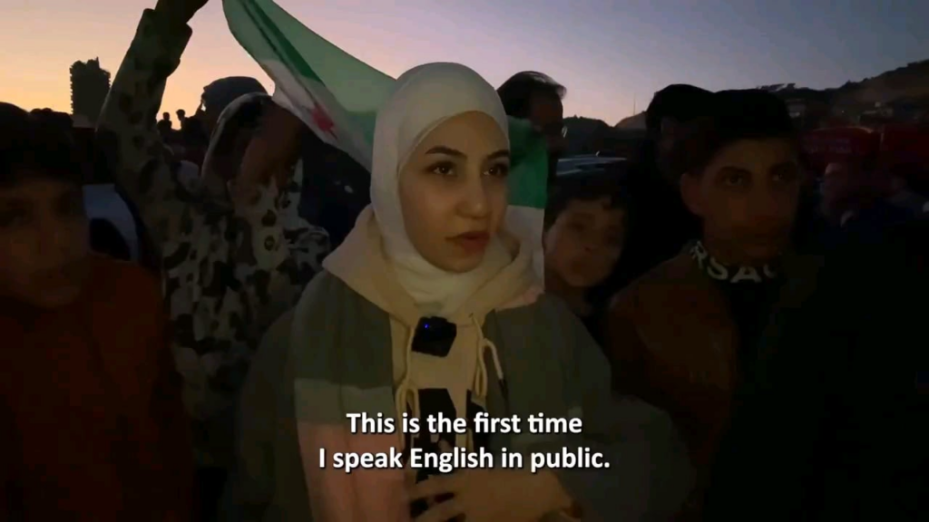 シリアのダマスカスの住民は記者に対し「ウクライナ人に望むこと」と語り、ロシア人に対する勝利を望み、ロシア連邦はシリアと同じようにウクライナの住民を殺害していると語った。 (英語翻訳)