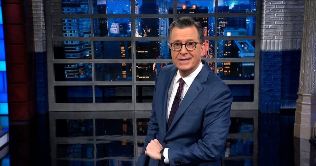 コルベア氏、「イーロン大統領」に頭を下げトランプ大統領を当惑