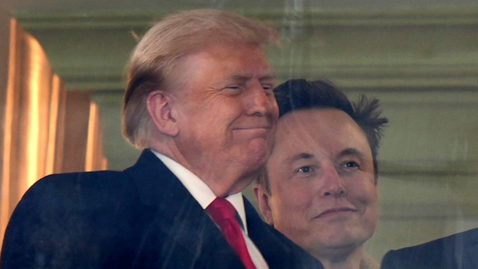 トランプ大統領、イーロン・マスク氏に共和党提案のX関連支出法案を廃棄する許可を与えたと発言