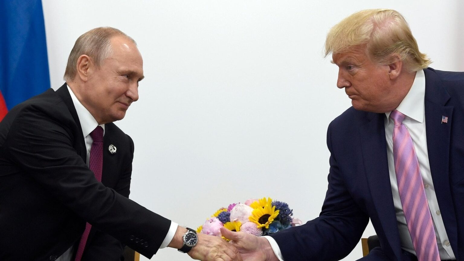 トランプ大統領、ロシアとイランは「弱体化した状態」にあると宣言