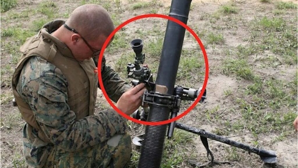 戦闘兵士がテープを使用して迫撃砲を発射、機密報告書が明らかに