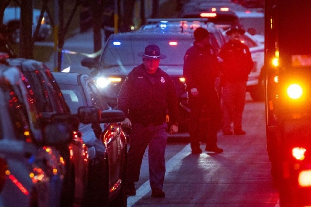 米学校銃撃、容疑者は１５歳の生徒 警察が実名公表