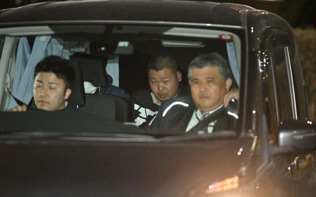 「次にまた迷惑をかけたら死にます、と誓約を」“板橋踏切自殺強要事件”プロレス技、火傷、肛門に棒…4人の容疑者による悪魔の所業