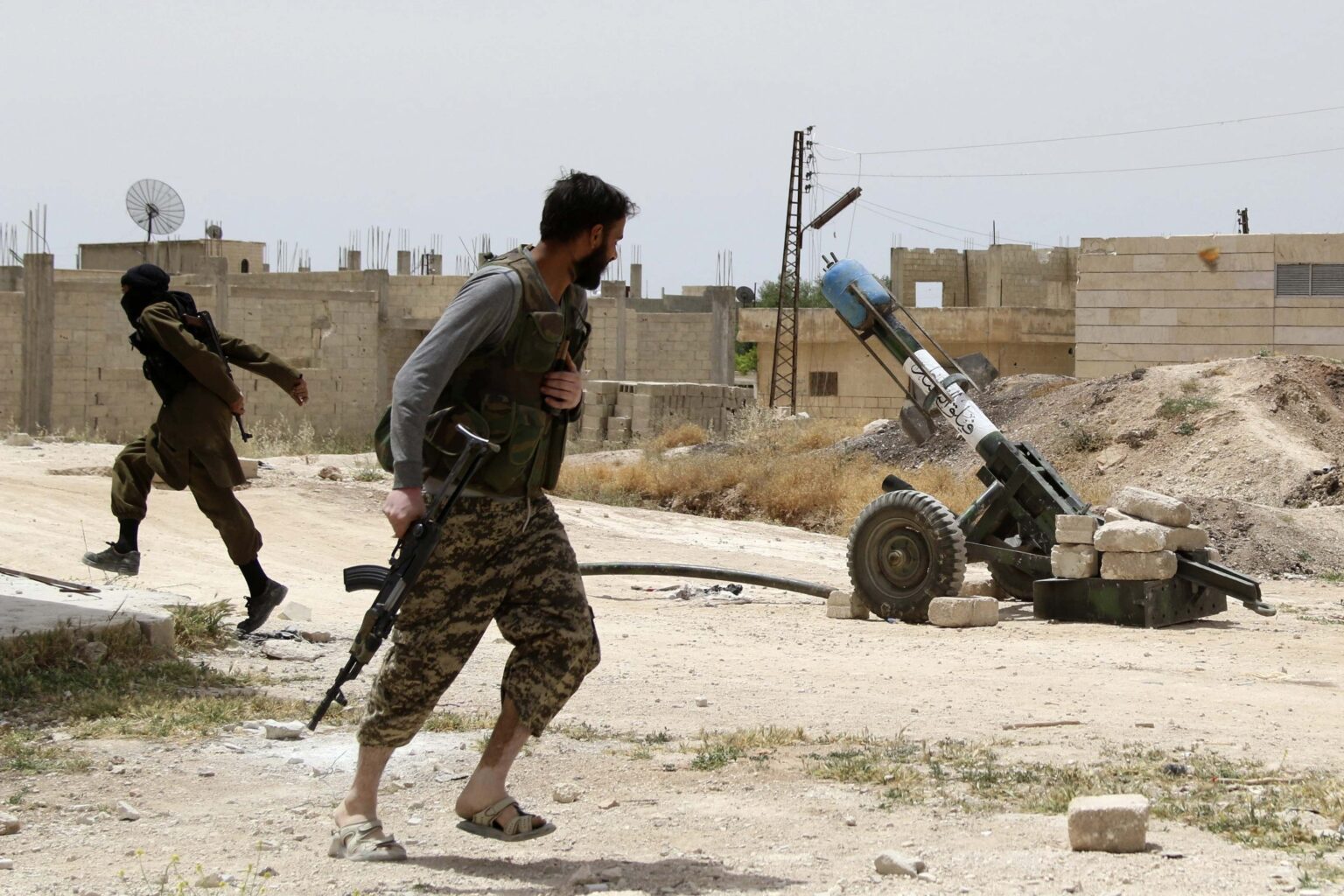 ロシア軍がシリア包囲：撤退交渉中