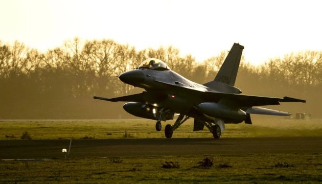 ノルウェー、ウクライナ人のF-16パイロットをポルトガルで訓練へ