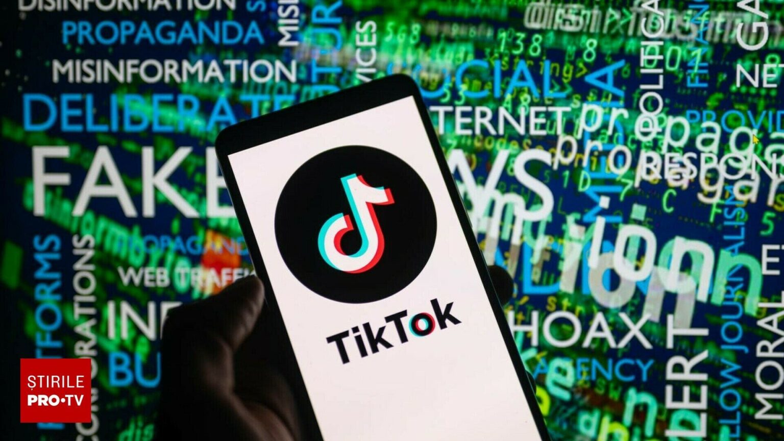 社会学者: 何百人もの人々がTikTokやFacebookで24時間働き、「非ゲオルゲスク、非シミオン」のものを攻撃しています。 SRIが言っていたのは…
