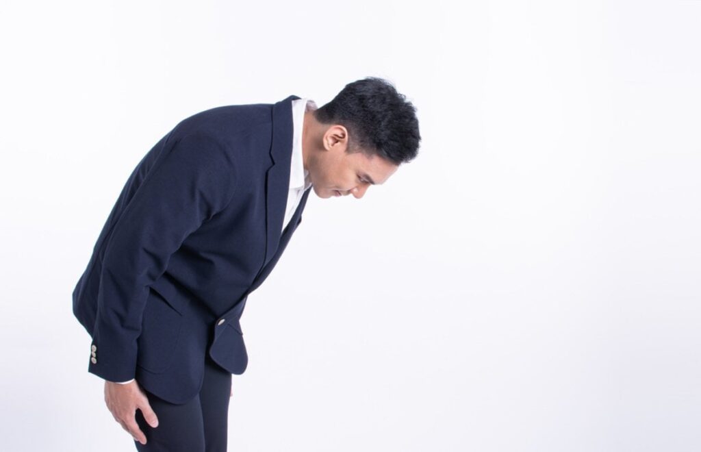 息子が突然「内定を辞退したい」と言い出しました。「内定式」にも参加していますが、今から辞退してもよいのでしょうか？ 本人は「内定辞退代行」を使いたがっているのですが、「料金」はどれだけかかりますか？