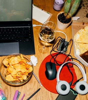 【ニュー速ノーモラルにようこそ】「暇があれば酒を飲み、ゲームばかりしている人」は「不道徳」だといえるか…哲学者ジョン・スチュアート・ミルの答え