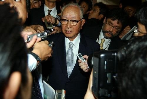 渡辺恒雄氏「分をわきまえなきゃいかんよ。たかが選手が」04年球界再編問題で発言／語録