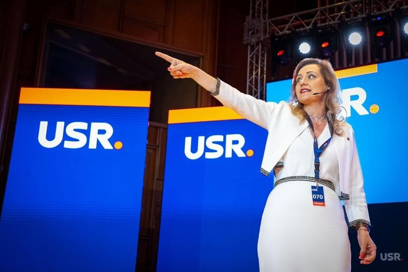 ラスコーニ：「ロシアの政治家たちが勧めているので、明日は投票に行かないでください！/CCRが何度恣意的な決定を下そうとも、私は投票を信じます。」