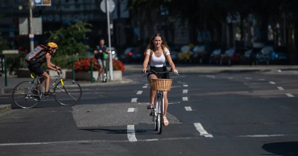 サイクリングクラブ: 約束された自転車の改良が完了するまでに、カラクソニは創立 118 歳になるでしょう